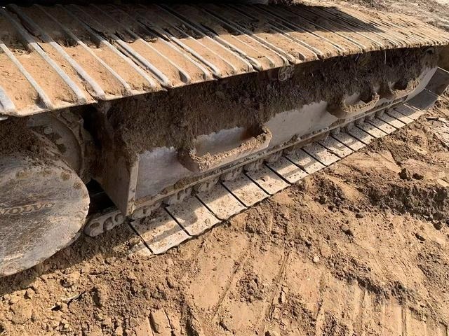 Volvo EC170DL excavator, photo 2 of 7